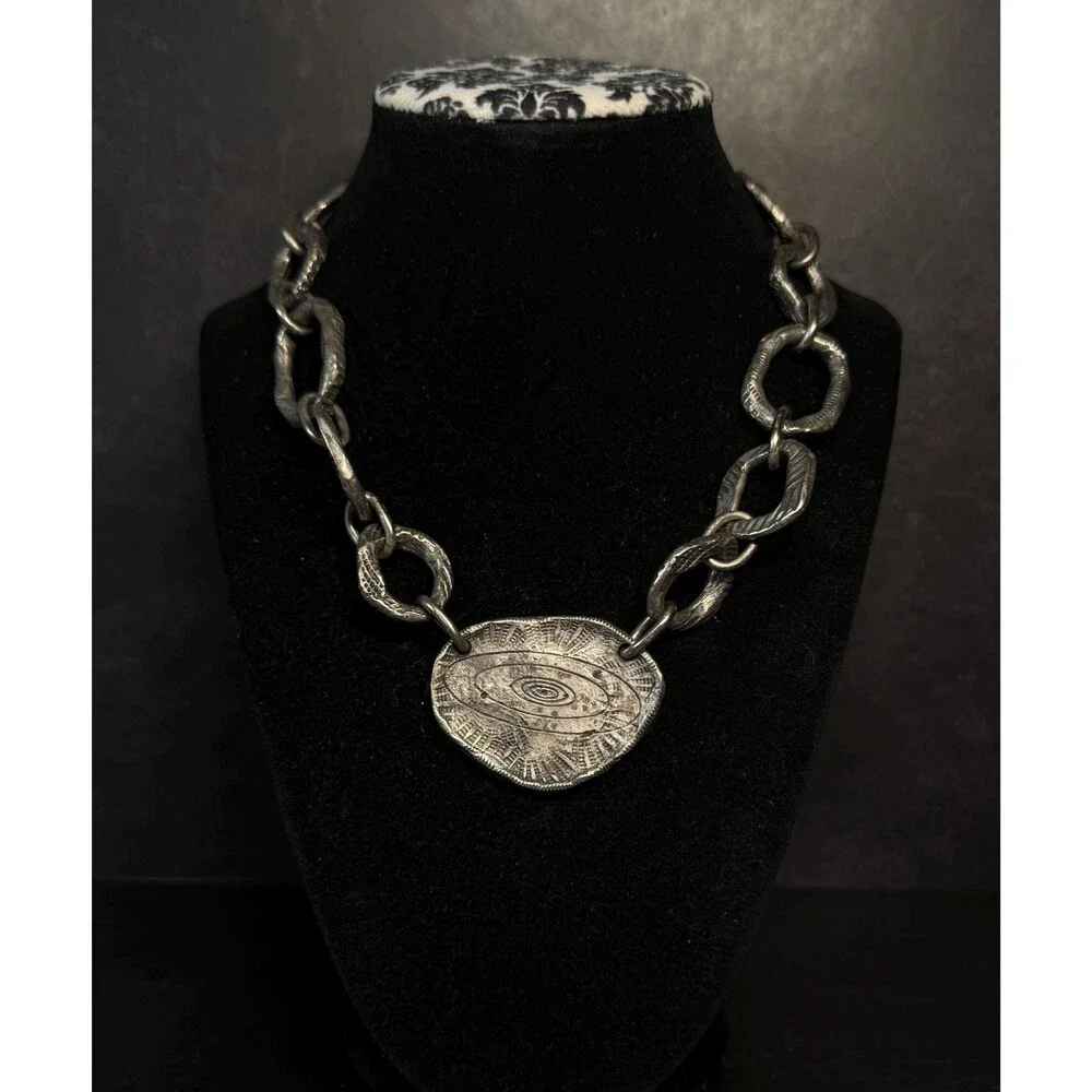 Vintage Silver Tone Celestial Medallion Necklace Chunky Textured Links 17.25